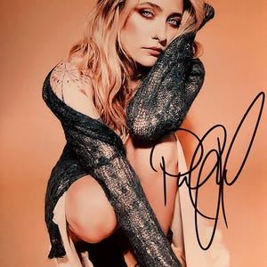 Paris Jackson original autographed photo - framed