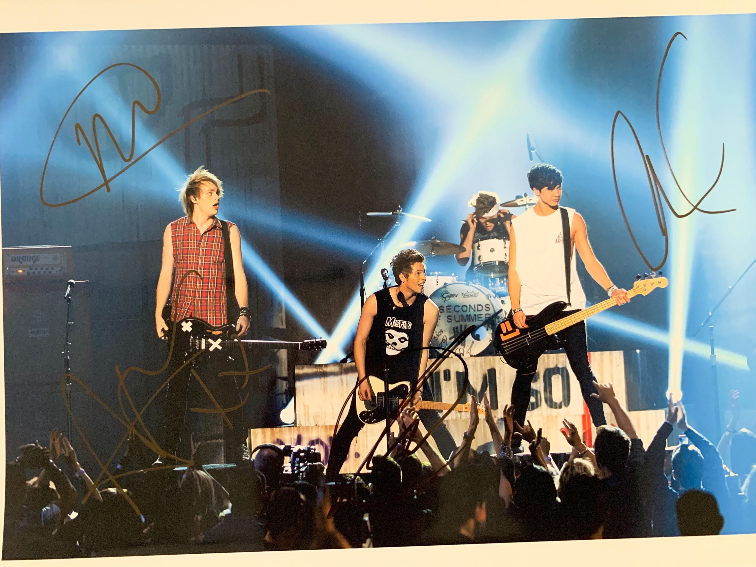 5 Seconds of Summer バンドのサイン入り写真 - 額入り - Etsy 日本