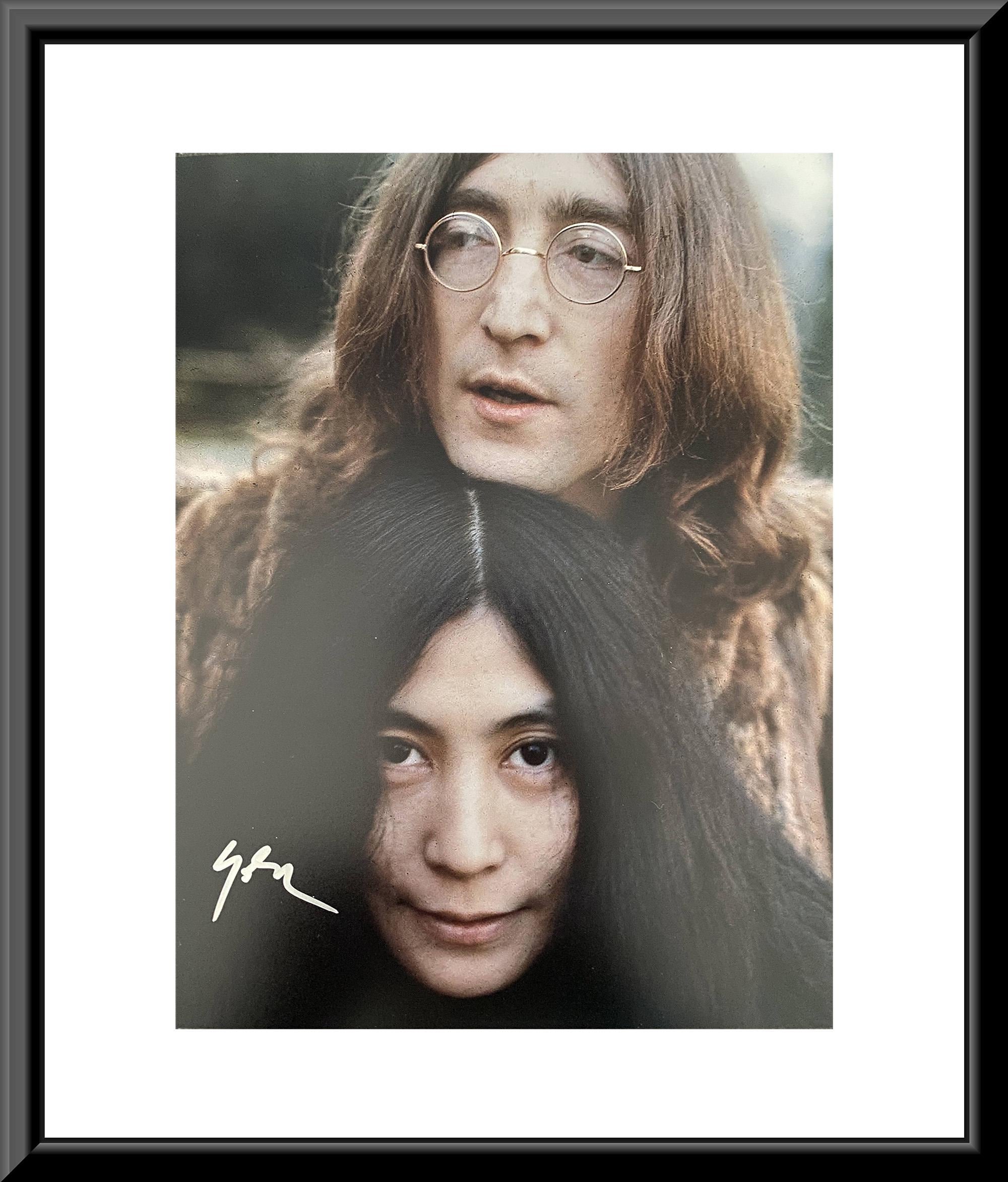 オノ・ヨーコのオリジナルサイン入り写真 - 額入り - Etsy 日本