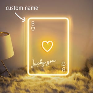 Placa de néon de pôquer com nome personalizado, cartão de jogo personalizado, luz LED, decoração de sala de jogos, arte de parede de sala de pôquer, placa de noite de cassino, presente para amantes de pôquer, jogador