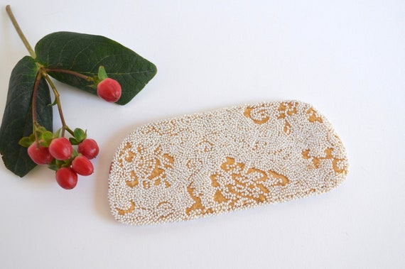 Vintage Opalescent White Beaded Gold Eyeglass Case - image 2