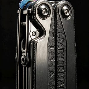 TC4 Titan-snoddflik för Leatherman TTI Plus, Wave+, Surge (anodiserbar)
