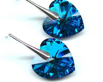 Orecchini in argento sterling con cristalli blu Bermuda Hearts, orecchini con cristalli blu pavone, orecchini moderni con perno