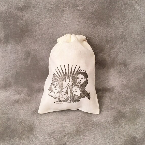 Wizard of Oz - Scarecrow - Tin Man - Cowardly Lion - Party Favor - Gift Bag - Personalized Party - Children Gift - Set of 10 Muslin Bags Il_570xn