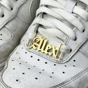 Personalisierte Name Schuh Schnalle in Gold / Silber / Rose Gold Benutzerdefinierte Af 1 Schnürsenkel Clips Spitze Dekoration Charme Schuh Schmuck Zubehör