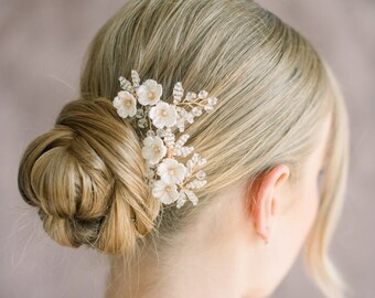 Gold floral hair combs - wedding hair pin set - bridal fascinator - wedding headpieces - bridal headpiece - Style 1102 - READY TO SHIP