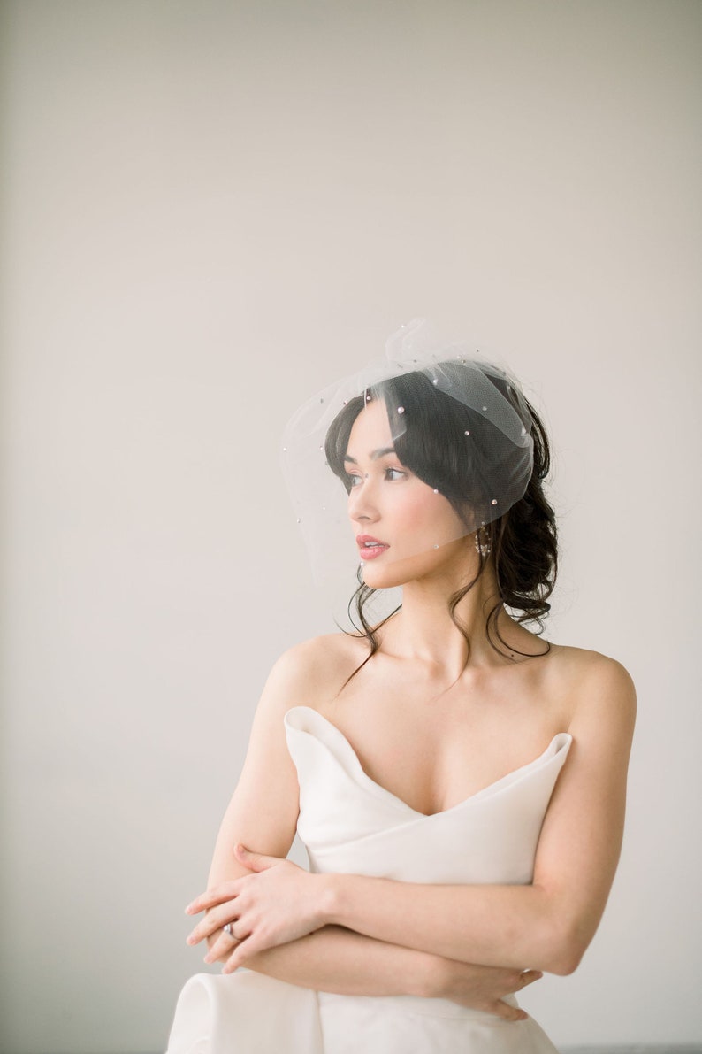 birdcage veil with pearls