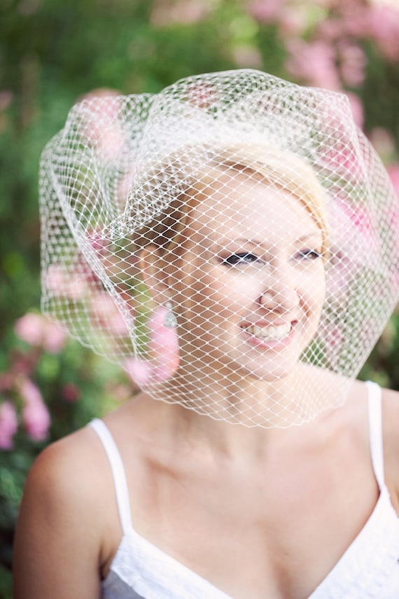 Tessa Kim Mini Birdcage Veil Bridal Ivory / Left Side (Shown)