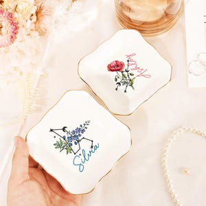 Personalised Zodiac Sign with Birth Flower Ring Dish, Heart Shape Ring Holder for Her, Constellation Jewelry Dish, Birth Flower Trinket Dish