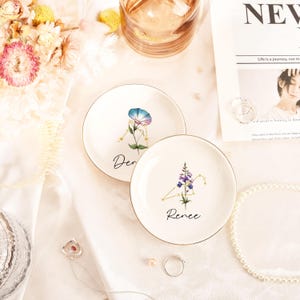 Personalized Birth Flower Ring Dish, Wedding Ring Dish, Perfect Bridesmaid Gift, Best Friend Gift, Custom Jewelry Dish, Birthday Party Gift