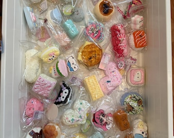 Blind Box: You can choose an item and the rest are random/ Taba Squishy/ Handmade/ Squeeze Squishy Toy/ Stress Relief Toy/ Anxiety Relief To