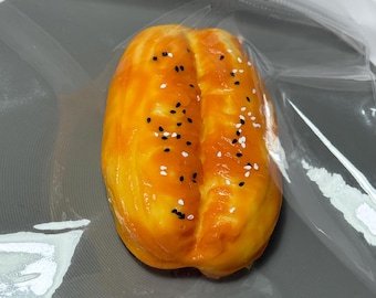 Simulation baking bread/ Taba Squishy/ Handmade/ Squeeze Squishy Toy/ Stress Relief Toy/ Anxiety Relief Toy