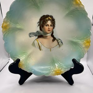 Antique Iris E.P.P. Co. Portrait Plate Queen Louise of Prussia Decorative Plate