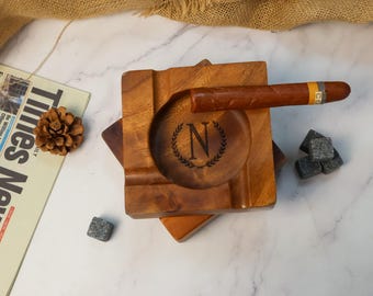 Personalized Cigar Ashtrays, Cigar Stands, Unique Ashtrays, Cigar Accessories, Husband and Father Gifts, Walnut Ashtrays, Groomsmen Gifts
