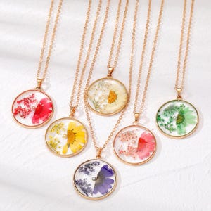Resin Forget-Me-Not Pendant Necklace: Real Pressed Flower Jewelry