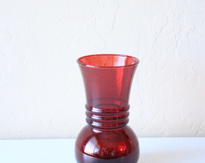 Featured listing image: Vintage Anchor Hocking Royal Ruby Red Collectible Vase 6.5 Inch