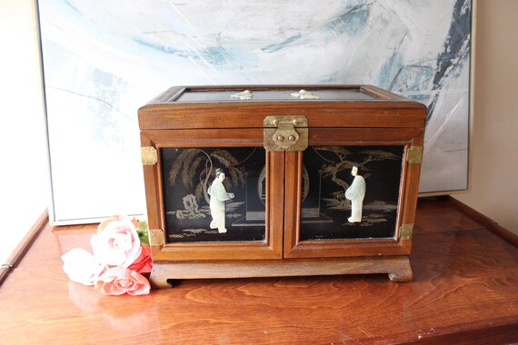 Vintage Chinese Chinoiserie Jewelry Cabinet with Keys and Lock
