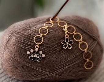Chain row counter and stich marker for knitting - crown and flower