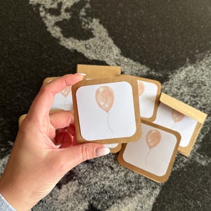 ballons roses | notes de boîte à lunch | cartes d'anniversaire | merci des cartes | mini-cartes carrées | cartes et enveloppes | lot de 8