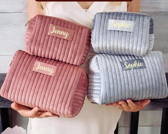 Custom Name Makeup Bag - Bride Toiletry Bag, Personalised Bridesmaid Gifts, Wedding Gift Toiletry Bag, Cosmetic Bag, Christmas Gift for Her