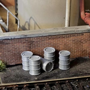 HO/00 Scale Barrels