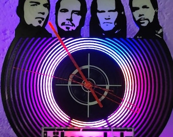 Boehse Onkelz Wanduhr mit bunter Rgb-LED Beleuchtung und Fernbedienung – Perfektes Geschenk für Rock-Fans!