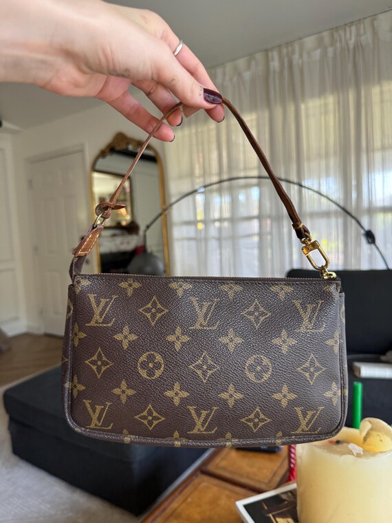 Authentic Louis Vuitton Pochette Shoulder Bag , No D Ring MADE IN FRANCE -  Etsy