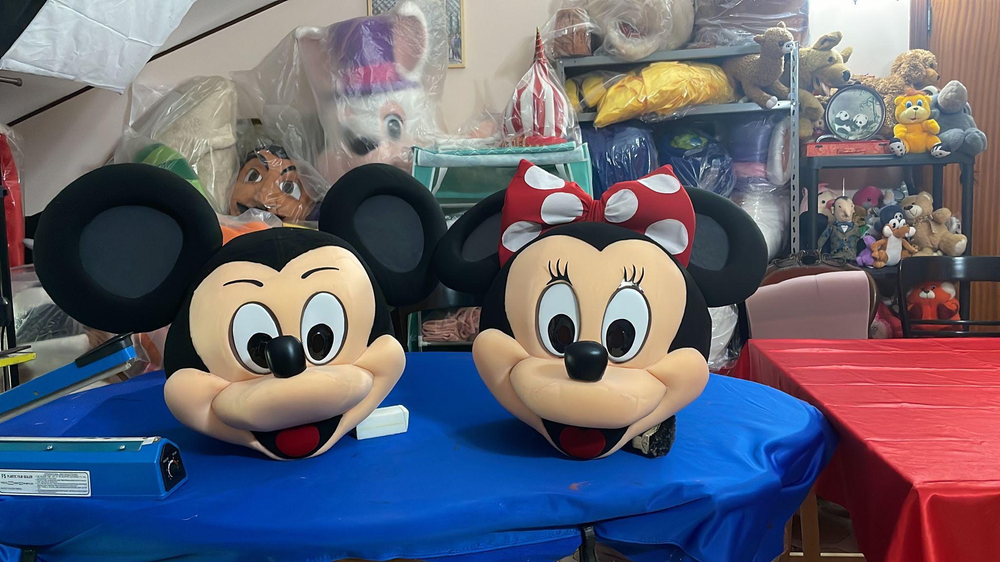 Deluxe Minnie and Mickey Mouse Mascots for Birthdays and Parties - Etsy