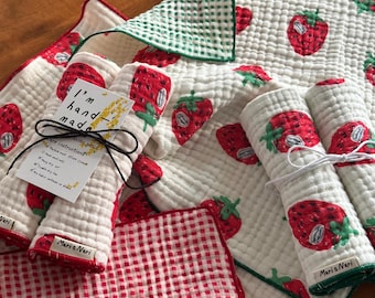 Toallas de cocina personalizadas de 38 x 63,5 cm (15" x 25") de gasa de algodón 100% hechas a mano con estampado de tomate y fresa.