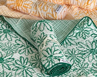 Toalla de cocina floral de 33 x 33 cm / Paño de cocina o pañuelo cuadrado de 33 cm, suave y absorbente / Regalo para inauguración de casa / 100 % gasa de algodón hecha a mano
