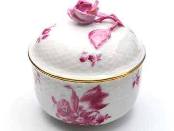 Herend Vase - Vintage Rose Hips Pattern Floral Vase - Hand-Painted Porcelain Collectible Urn
