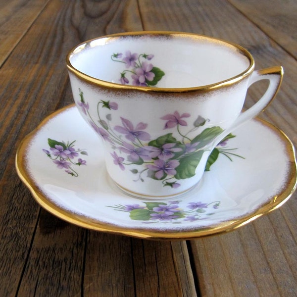 TEA TIME Beautiful Vintage China Cup and Saucer