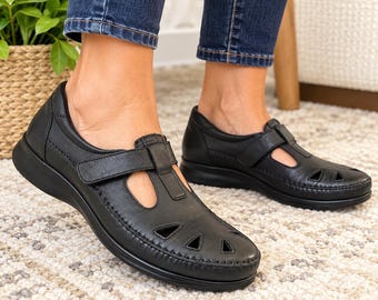 SAS Tripad Comfort Womens Navy Leather Shoes Size 9 S Narrow Mary Jane Walking Shoes