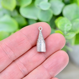 1  Chrysler Building Silver Tone 3D Charm SC5468