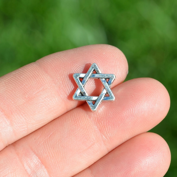 BULK 50 Star of David Silver Tone Beads SC2301