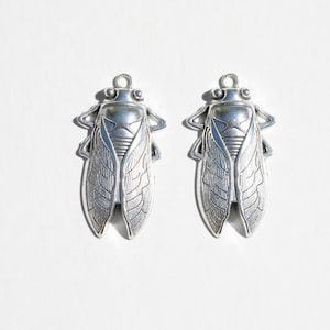 BULK 10 Cicada Sprinkhaan Grote Bug Silver Tone Charms SC6251 afbeelding 2