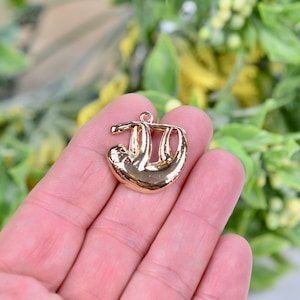 5  Sloth Gold Tone Charms GC1233