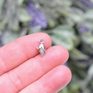10  Corn on the Cob Silver Tone Charms SC6655