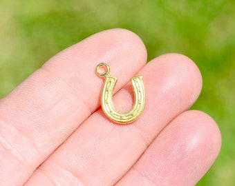 BULK 50   Horseshoe  Gold Tone Charms GC5819