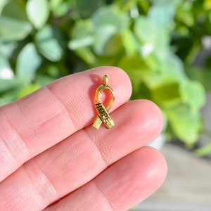 BULK 50   Cancer Awareness HOPE Ribbon Gold Tone  Charms GC6200
