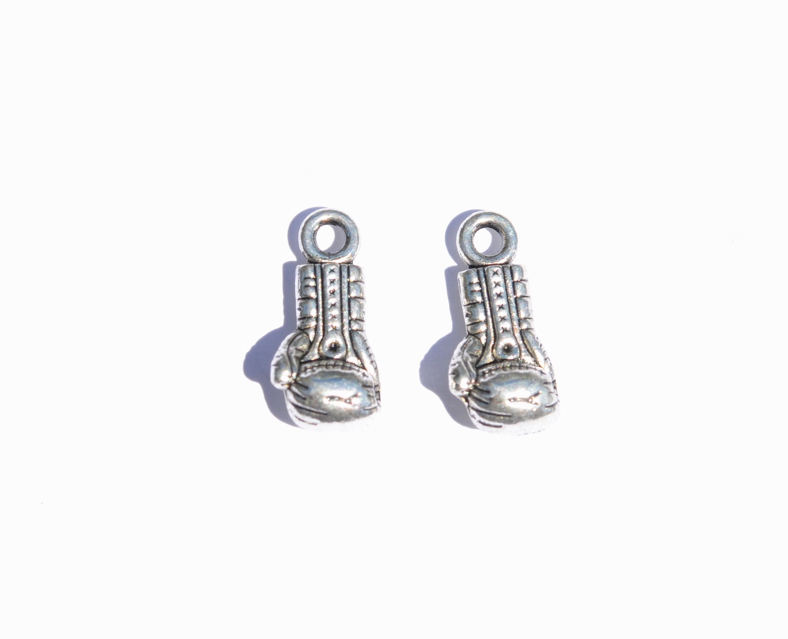 BULK 20 Boxing Glove Silver Tone 3D Charms SC5801 Etsy