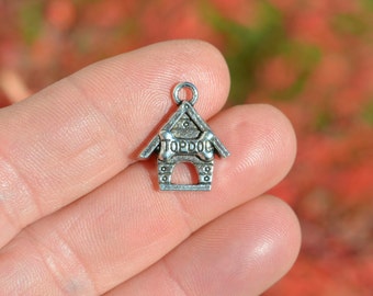 10   Dog House Silver Tone Charms SC2367