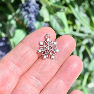 BULK 50  Snowflake Silver Tone Charms SC5709