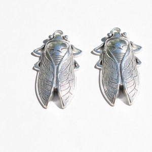 BULK 10 Cicada Sprinkhaan Grote Bug Silver Tone Charms SC6251 afbeelding 3