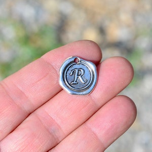 1  Letter  R, Wax Stamp Silver Tone Charm SC2167