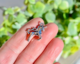 1  Unicorn Silver Tone Charm SC2000