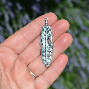 BULK 10  Large Feather Silver Tone Charms SC2598