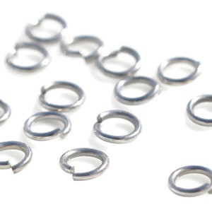 25 Stainless Steel 6mm Jump Rings  F130