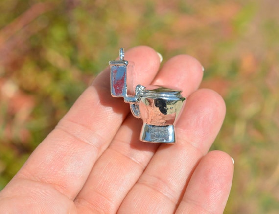 1 Toilet Silver Tone 3D  Charm SC3827