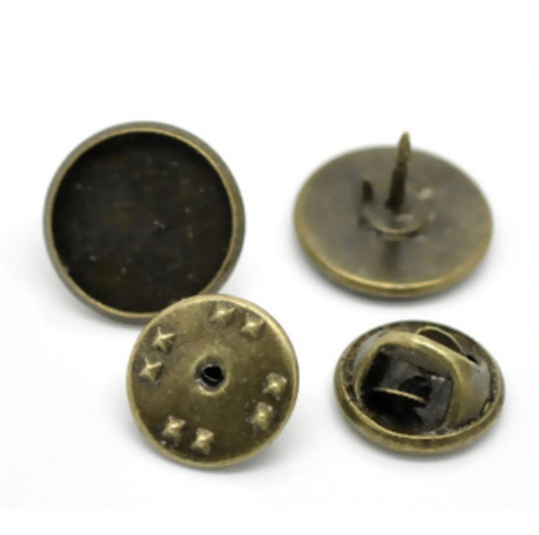 【Llife】BOTTON BROOCH Oversized Signed JBK Camrose & Kross Jacqueline Kennedy